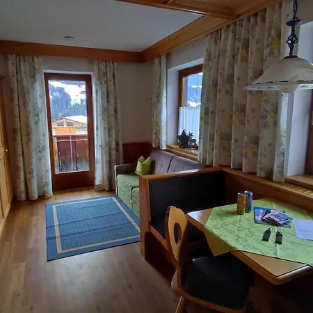 Apartment Moaeben *