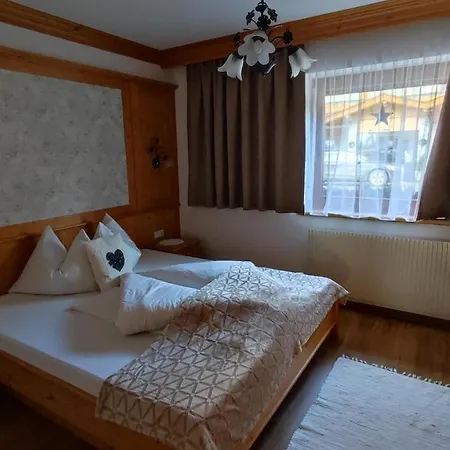 Haus Moaeben *