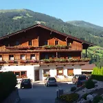 Moaeben Apartamento *