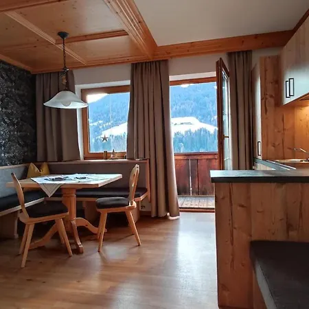 Moaeben Apartmán *